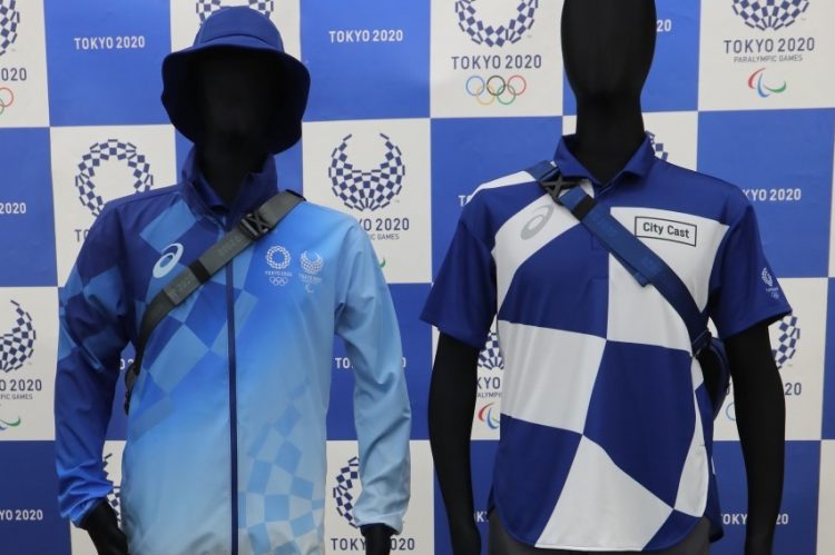 2020年東京五輪・パラリンピックのボランティアが着用するユニホーム（時事通信フォト）