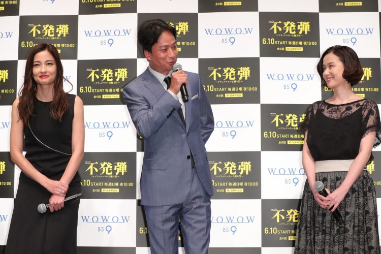 出会いのきっかけになったとされる共演作の完成披露試写会