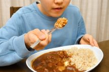 「食育ってなんですか?」30代女性を今も苦しめる「完食教育」のトラウマ
