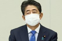 安倍前首相、衆院選「菅首相を中心に戦い抜く」