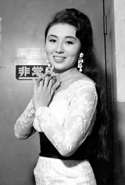 松尾和子（写真／共同通信社）