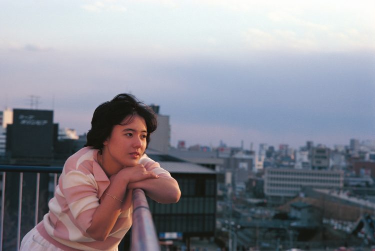 写真 杉田かおるが10代で撮った伝説グラビアを回顧 抵抗はなかったです Newsポストセブン 写真 杉田かおるが10代で撮った伝説グラビアを回顧 抵抗はなかったです Newsポストセブン