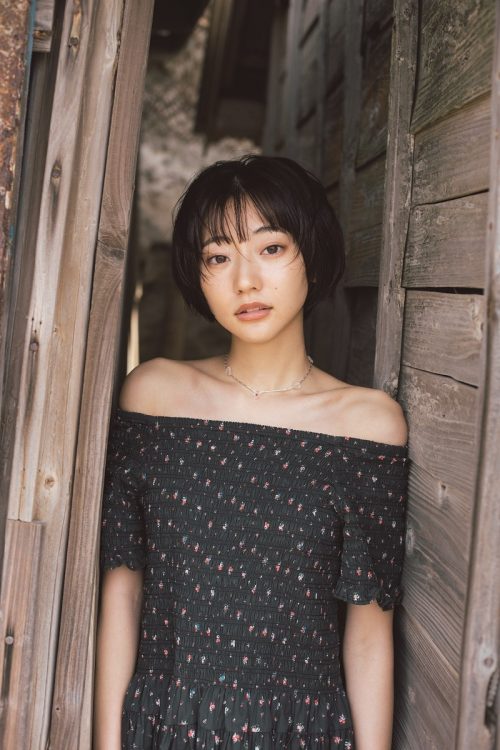 夏に煌めく武田玲奈 最新写真集は 私の3年間を追うことができます Newsポストセブン