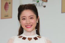 石原さとみ（34才）

芸能人の中でも特に人中が短いのが石原。年齢を感じさせない、可憐でかわいらしいのが印象的。