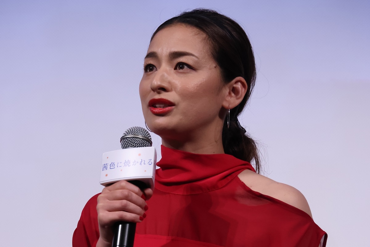 尾野真千子 再婚 お相手は沖縄企業の代表 Youtubeで共演も Newsポストセブン 尾野真千子 再婚 お相手は沖縄企業の代表 Youtubeで共演も Newsポストセブン