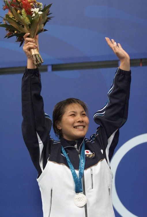 2000年シドニー五輪の競泳で銀メダルを獲得した田島寧子さん（時事通信フォト）