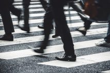 日本企業に「定年廃止」を浸透させるために何が必要か?弁護士が答える