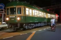 撮り鉄が自転車に乗った男性に暴言を投げかけた問題シーン(Twitterより)