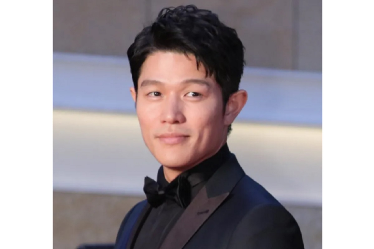 主演ドラマが好調の鈴木亮平 仕事後に足を伸ばした秘密「小栗部屋 