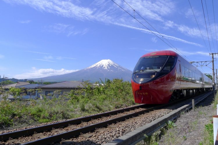 絶景を楽しめる日本各地の観光列車をピックアップ（写真／富士急行）