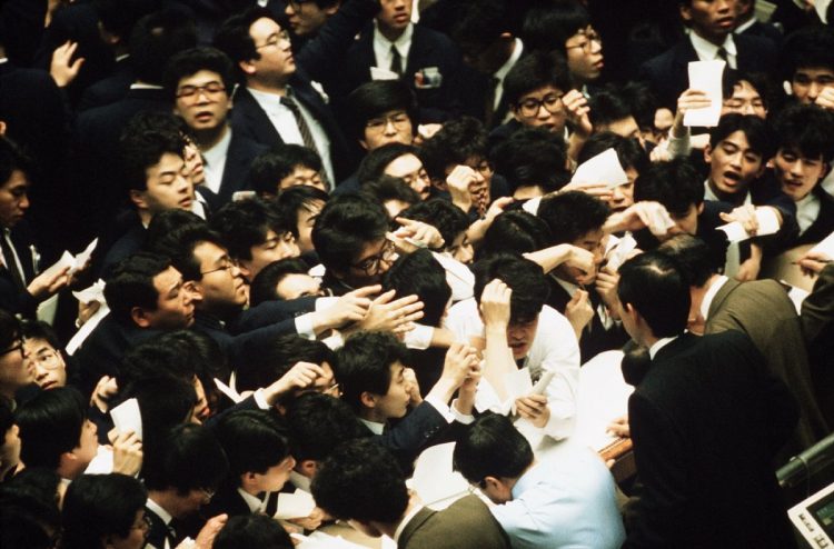 1989年12月、日経平均株価は史上最高値を記録した（写真／時事通信フォト）
