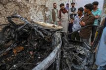 爆撃を受けた首都カブール(写真/AFP=時事)
