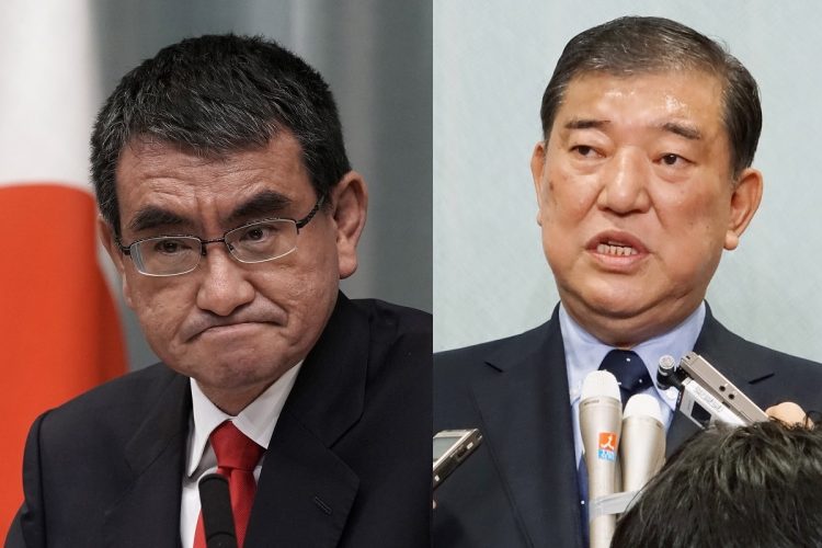 2人が手を組む背景には、ひそかに行われた「党員調査」アンケートがあった（時事通信フォト）