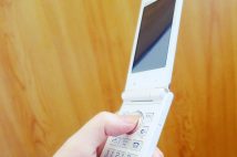 スマホとの2台持ちなども含め、まだまだ根強い人気があるガラケー