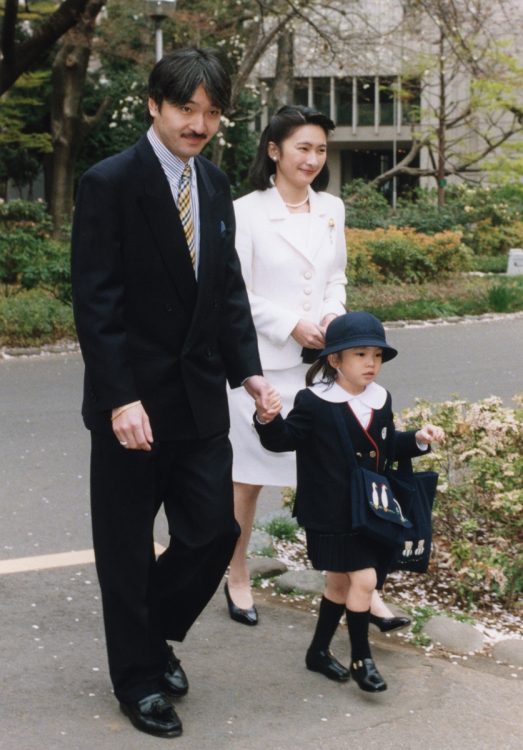 眞子さまの幼稚園の入園式の様子（時事通信フォト）