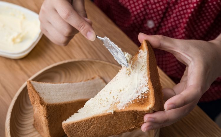 「朝のパン」は体にどんな影響が？（イメージ）