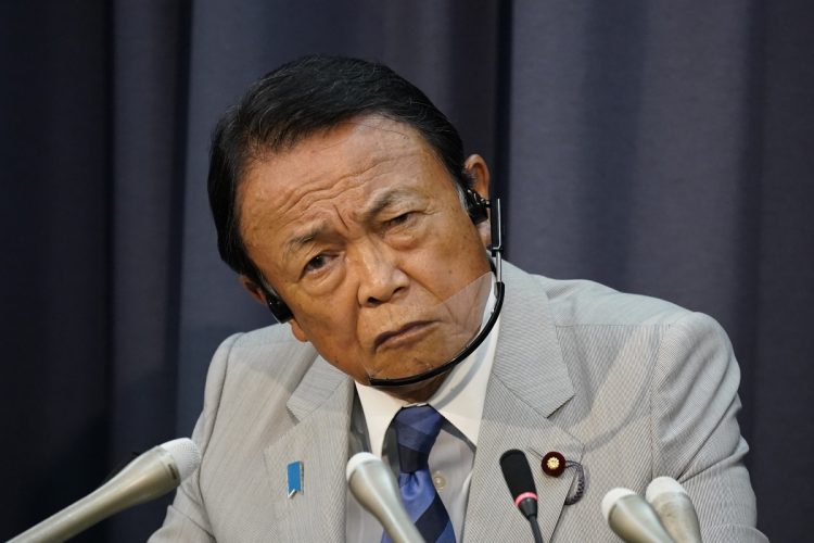 麻生太郎・副総理（写真／共同通信社）