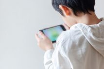 勝手に30万円も! 子どもがゲームに無断課金、親たちが感じる「禁止」の限界