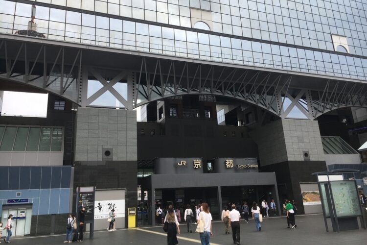 観光客数が壊滅的に減った（京都駅）