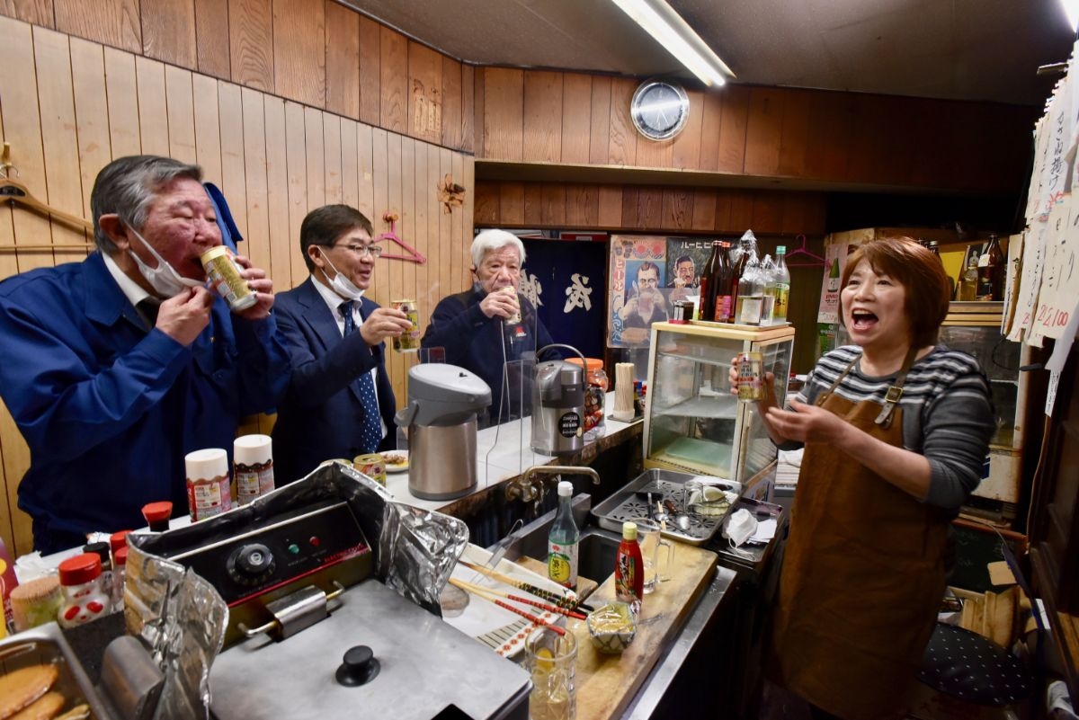 「料理上手で働き者」と常連客に慕われる店主の妻、弘美さん