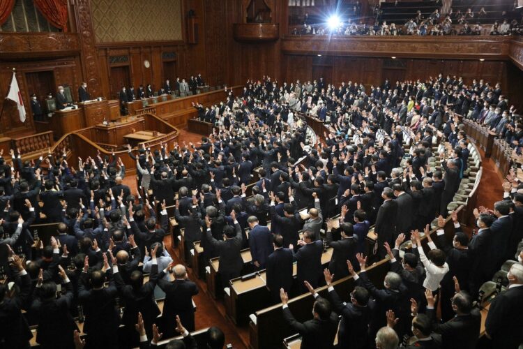 議員を選ぶ1票の価値はそれぞれ重い（時事通信フォト）