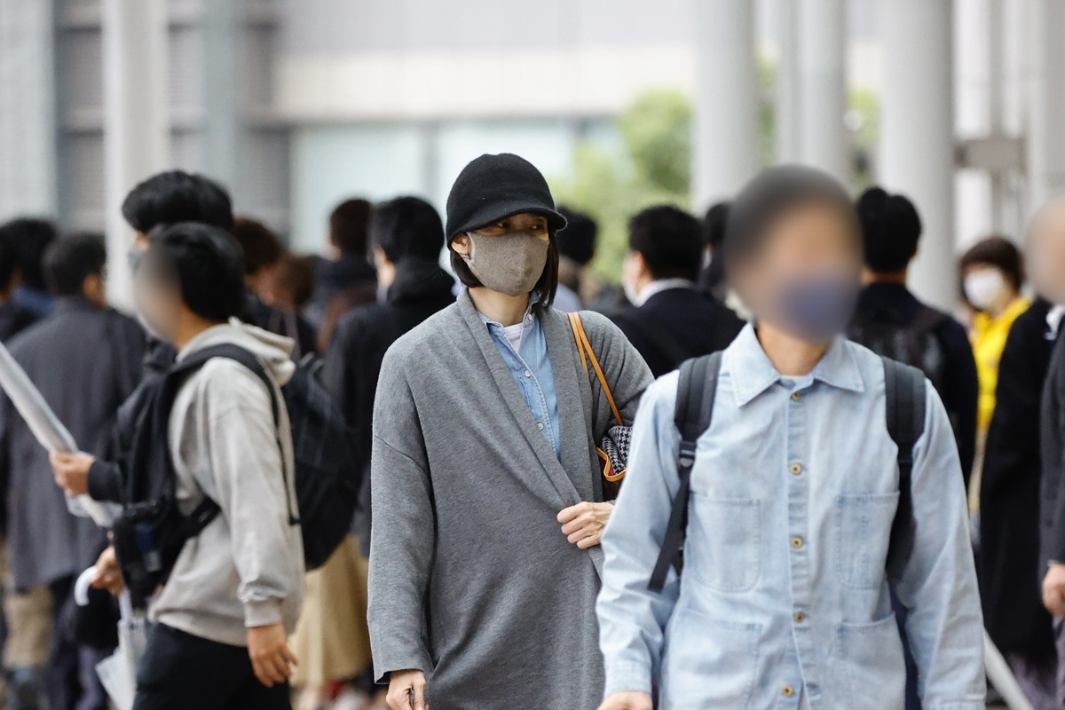 天海祐希 過去の恋愛失敗談 を解禁する新境地と堅実コーデの覚悟 Newsポストセブン