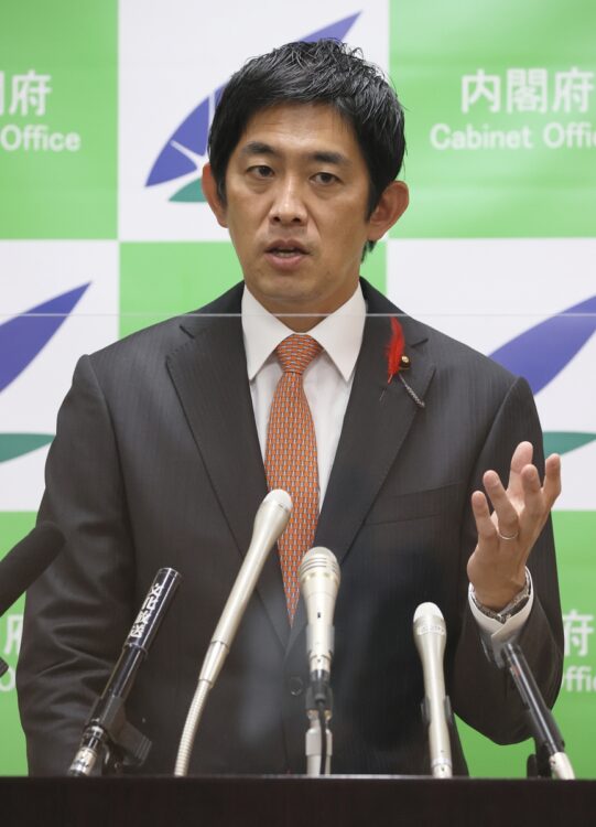 新設された経済安全保障担当大臣の小林 鷹之（時事通信フォト）