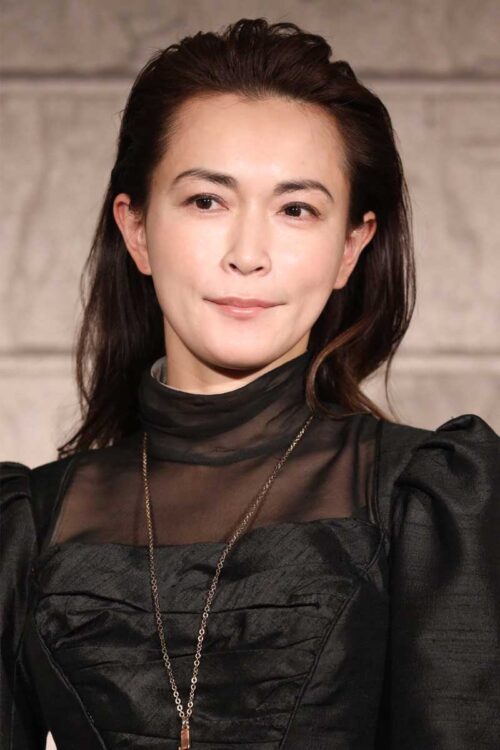 長谷川京子もポルノグラフィティのギタリスト・新藤晴一との離婚を発表