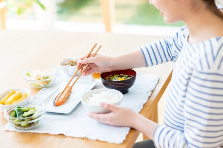 日本国民の朝食シーンでおなじみの鮭が、実は健康にも良い