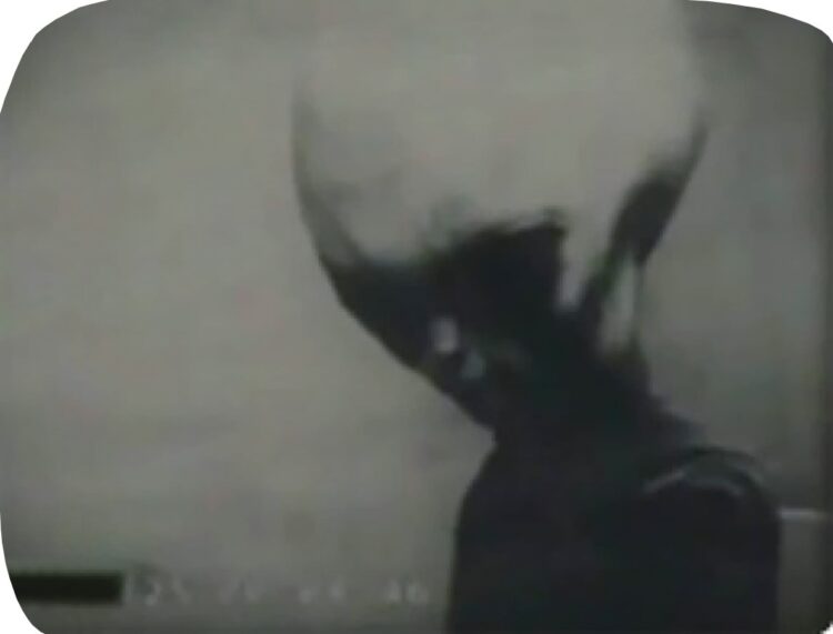 2011年、旧ソ連のKGBが保管していたとされる宇宙人フィルムの一部がYouTubeに投稿されて話題を集めた（Youtubeより）