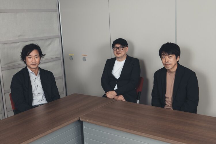 左から、テレビ東京政策局ドラマ室長の浅野太さん、同チーフプロデューサーの中川順平さん、同プロデューサーの濱谷晃一さん