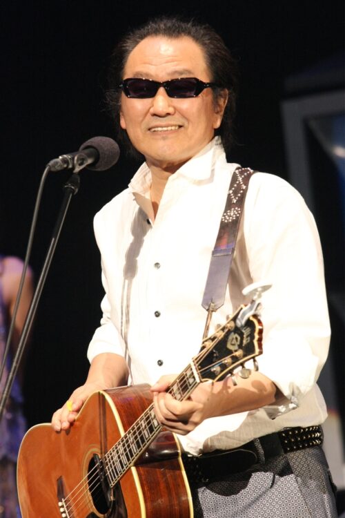 井上陽水の辞退理由は「恥ずかしいから」