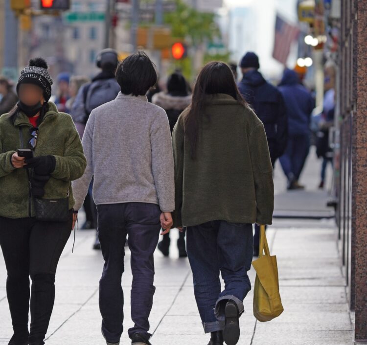 日本に一時帰国し、眞子さんとともに米国に戻った小室さん