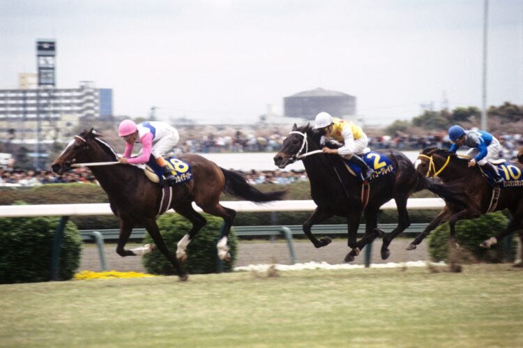 1991年の皐月賞。蛯名正義騎手騎乗のシャコーグレイドは勝ったトウカイテイオーから1馬身差の2着に（写真／JRA）