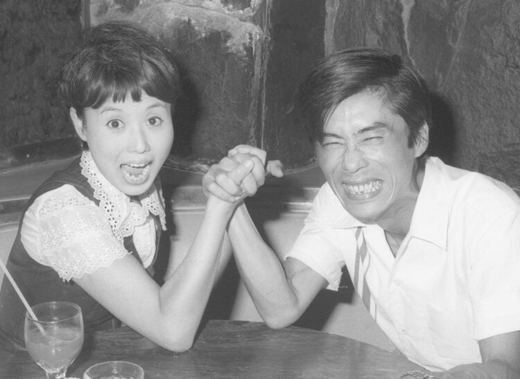 野沢那智氏、白石冬美氏『パックインミュージック』（TBS）1967年から1982年まで、同番組の金曜を担当（写真／共同通信社）