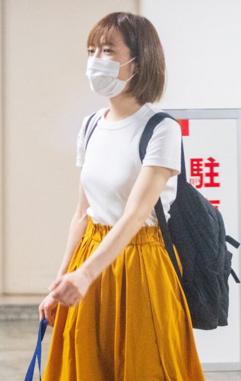 松田聖子は自宅で沙也加さんのお骨に向き合うこともあるという（写真は2021年8月の沙也加さん）