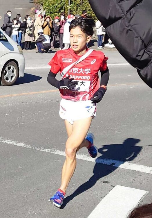 箱根ではアディダスを履いた帝京・細谷翔馬選手が山登りの5区を制した