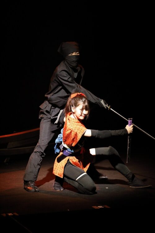 くノ一らのアクションも躍動感あり