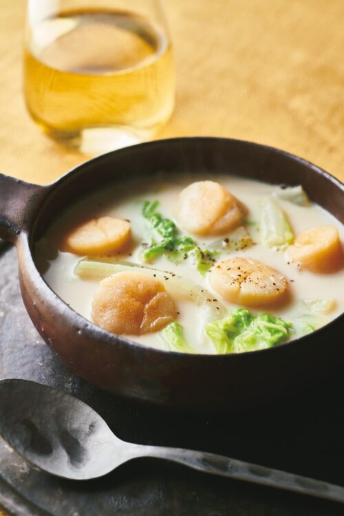 冬が旬の食材から旨味が溢れ出る「白菜帆立ミルクスープ」