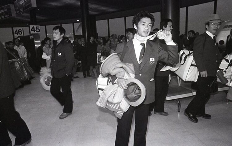 1980年2月、レークプラシッド五輪の70メートル級で銀メダルに輝いた八木弘和。札幌から長野までの間、スキージャンプの個人では唯一のメダリスト(時事通信フォト)