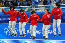 史上初銀メダルの快挙を果たしたカーリング女子(PA Images/時事通信フォト)