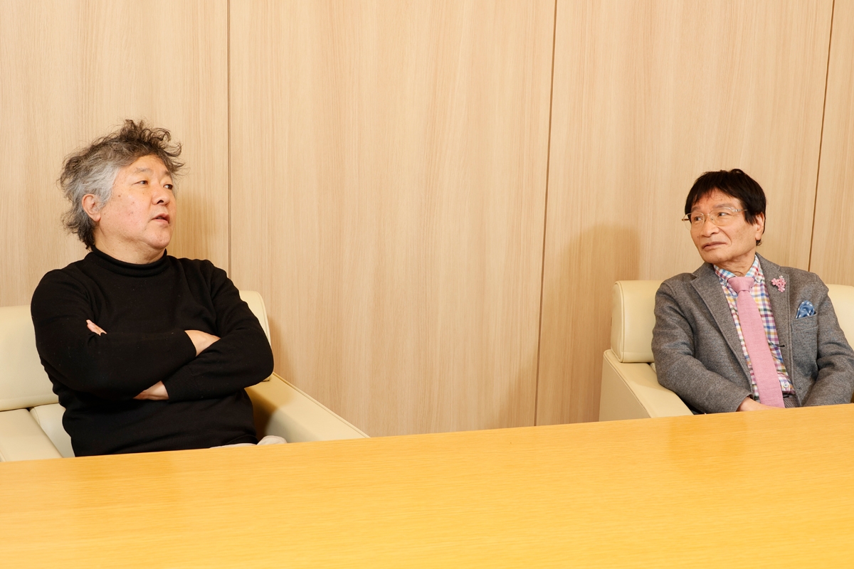 共通一次試験は「実施困難」の声を受けて、1年延期された 衆議院
