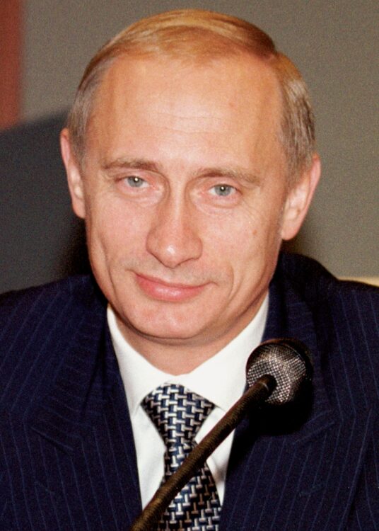 1999年、46才のときのプーチン氏（写真／アフロ）