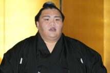 御嶽海も無事に大関デビューできるのか?(時事通信フォト)