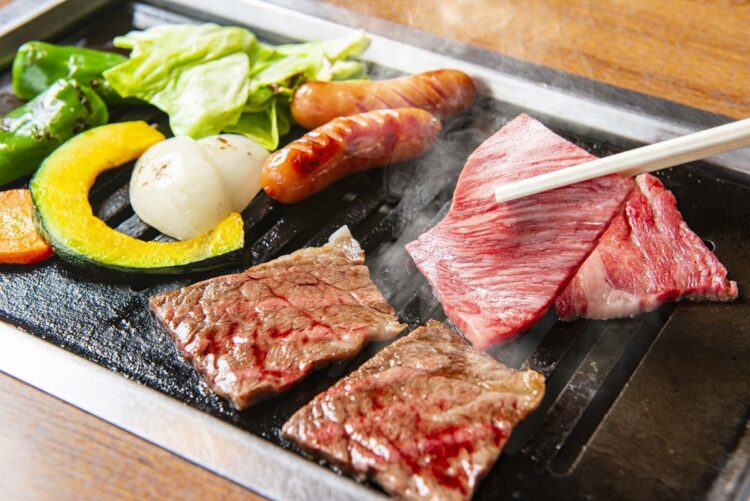 肉を積極的に食べることのメリットは？（イメージ）