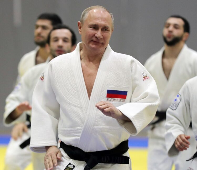 プーチン氏の武道の精神は…（写真／AFP＝時事）