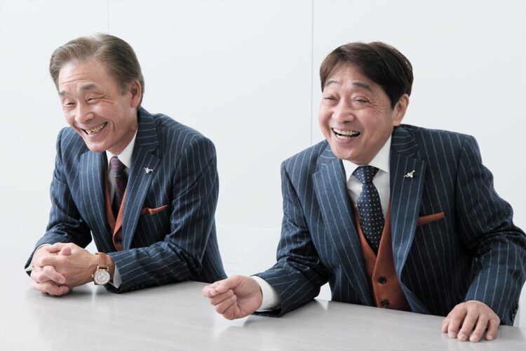 インタビュー中のかけあいもバッチリ（写真：小倉雄一郎）