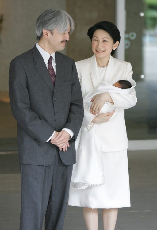 41年ぶりに生まれた男性皇族である悠仁さまがおられる秋篠宮家は、天皇家とはさまざまな差ががあるという（2006年9月、東京・港区）