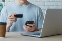 お得なクレジットカードに変化　航空系のメリット減、百貨店系の還元率に注意