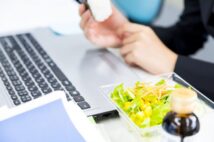 コンビニグルメ値上げ、消費者への影響は？「ステルスじゃない」ことへの評価も